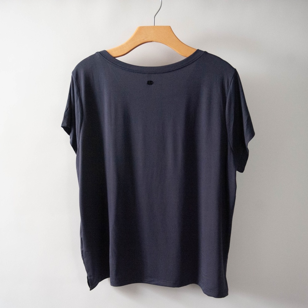 GAIAM Short Sleeve Pocket Tee - Picture 2 of 6